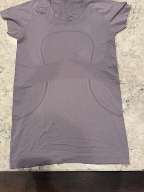 Lululemon Seamless Short Sleeve Active Dress in Mauve